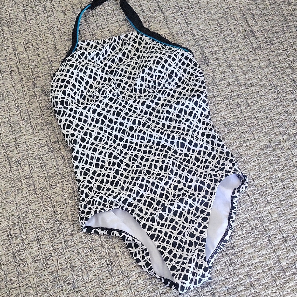 Nike Black and White One Piece Swimsuit
